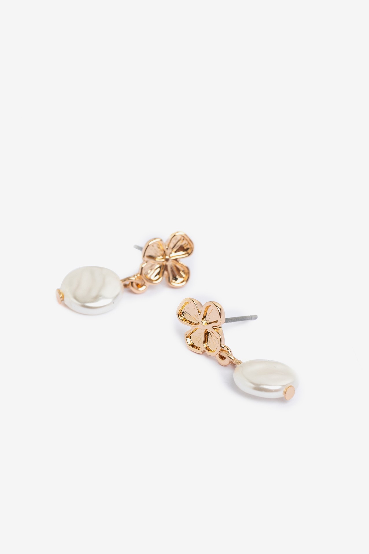 Gold Floral Pearl Earrings