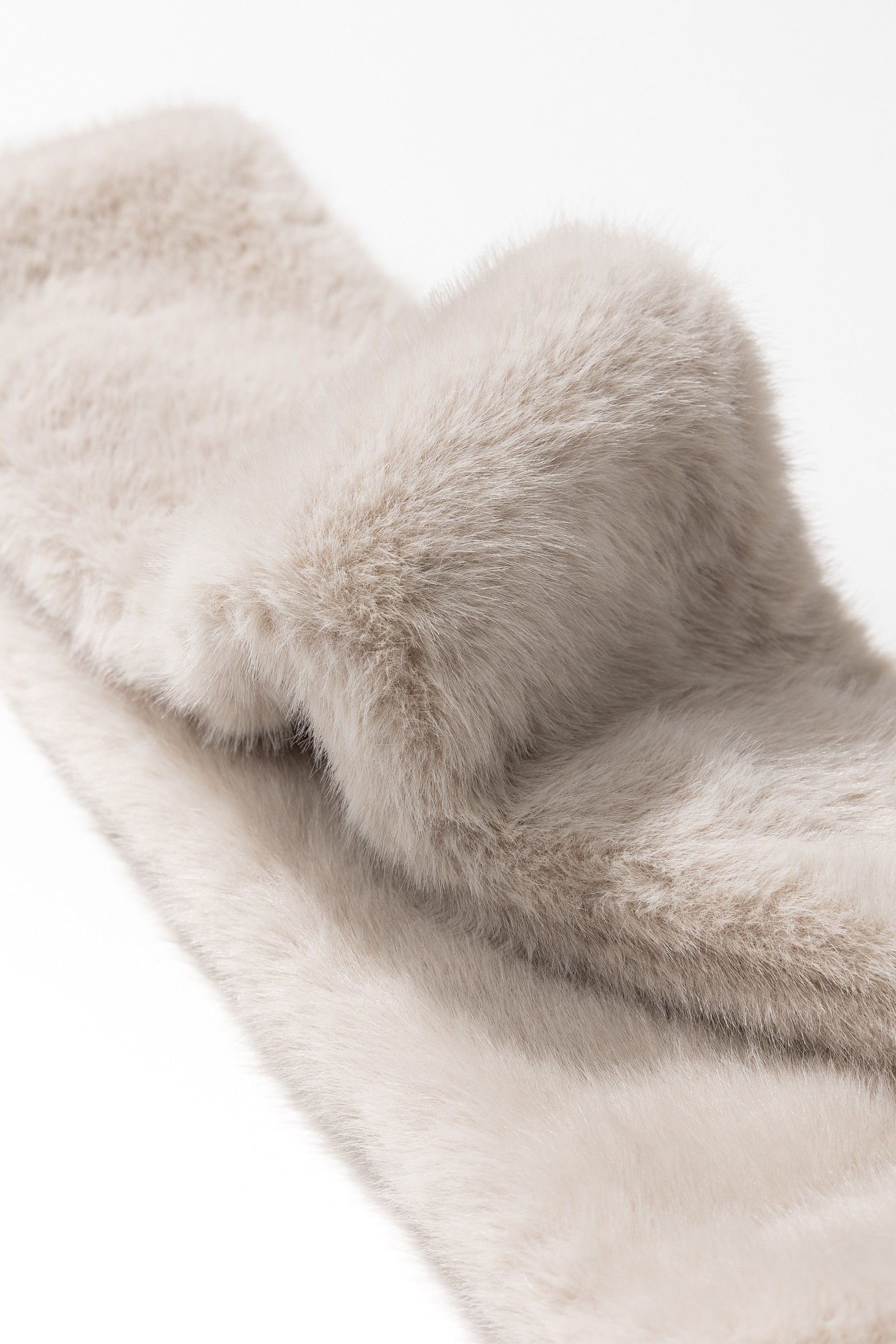 Bufanda de pelo beige