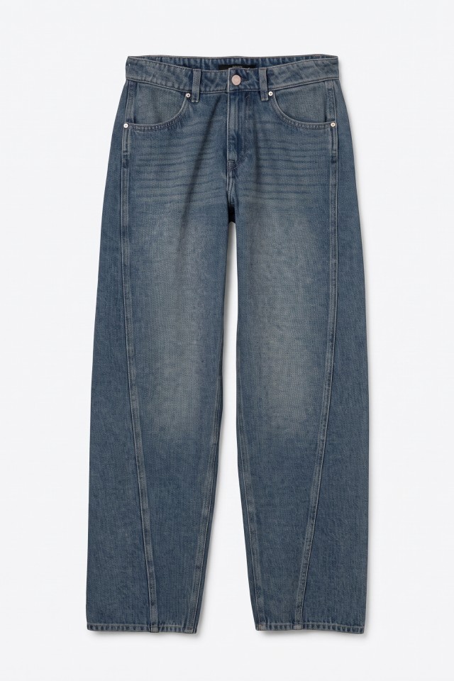 Barrel Fit Blue Jeans Barrel Fit Blue Jeans