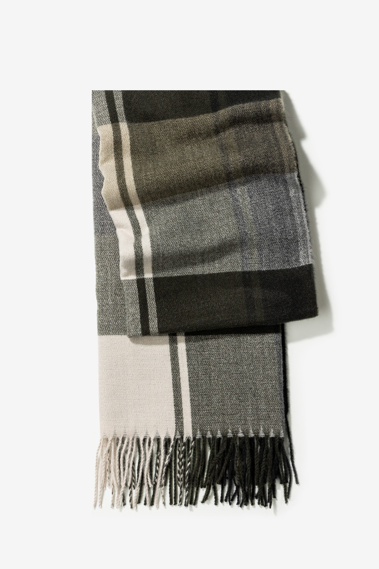 Checked Fringed Scarf