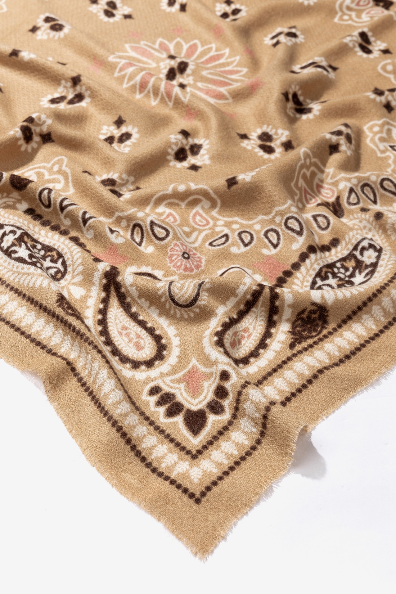 Len�o bege estampado