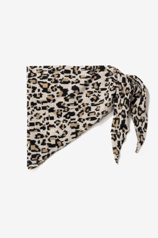 Leopard Print Knit Scarf