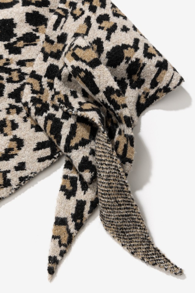 Leopard Print Knit Scarf Leopard Print Knit Scarf