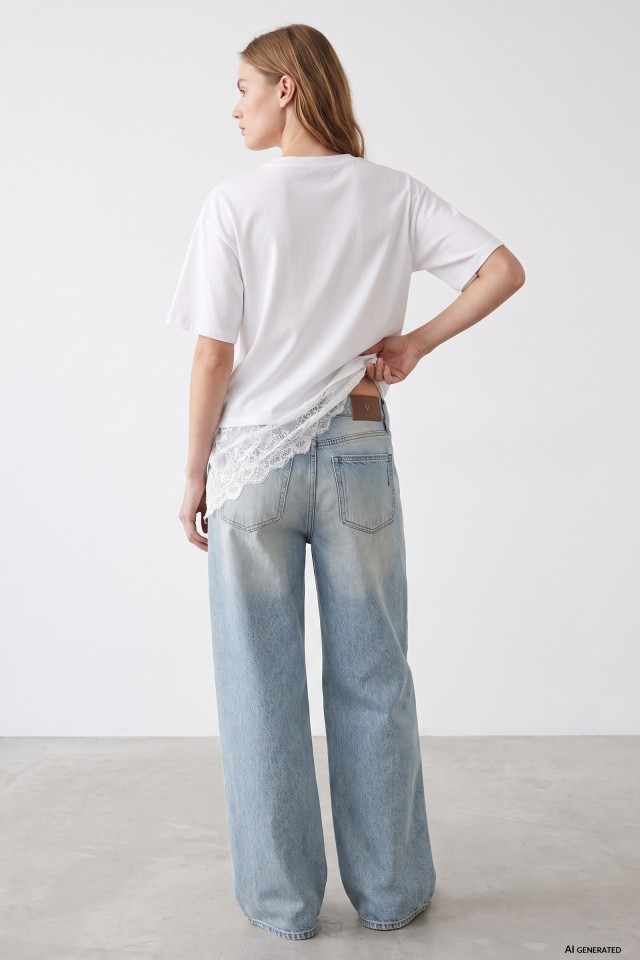 White lace hem t-shirt White lace hem t-shirt