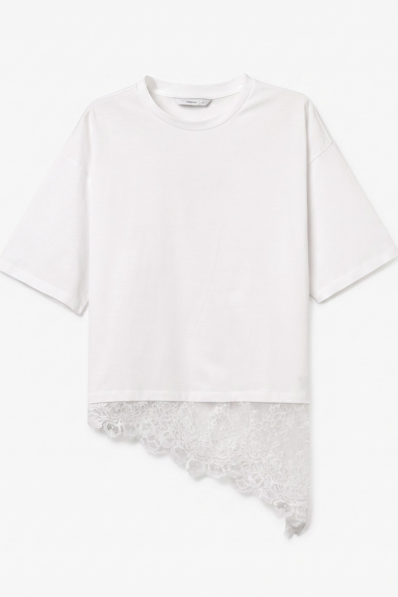 White lace hem t-shirt