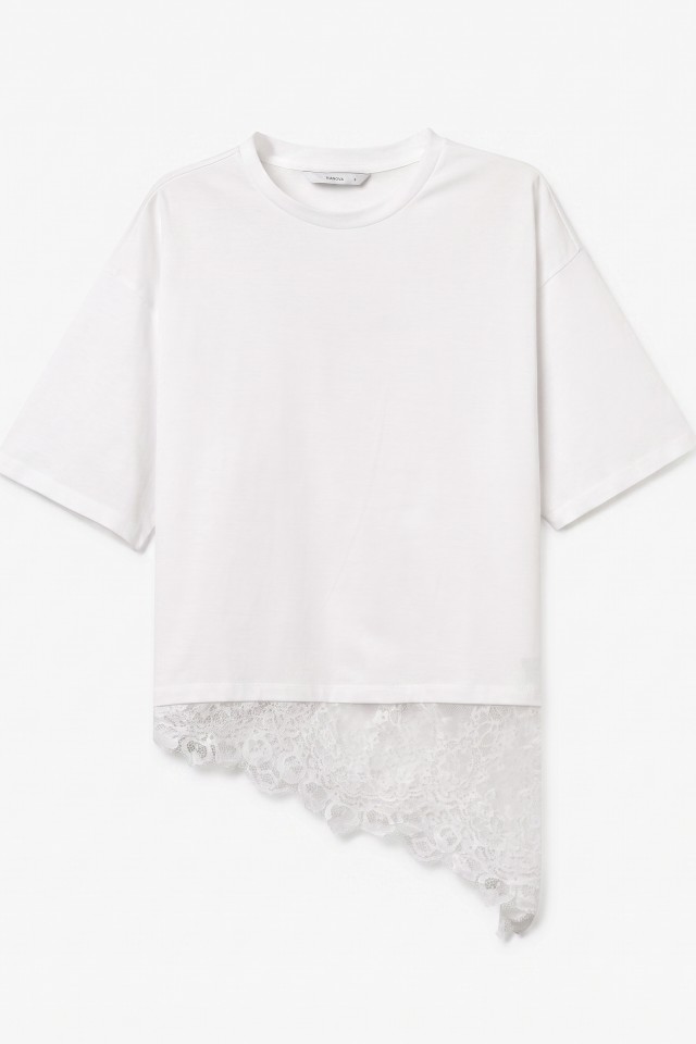 White lace hem t-shirt White lace hem t-shirt