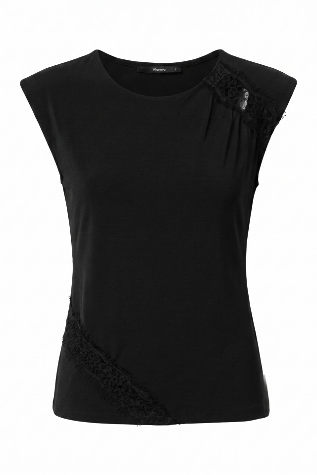 T-shirt slim preta detalhes T-shirt slim preta detalhes