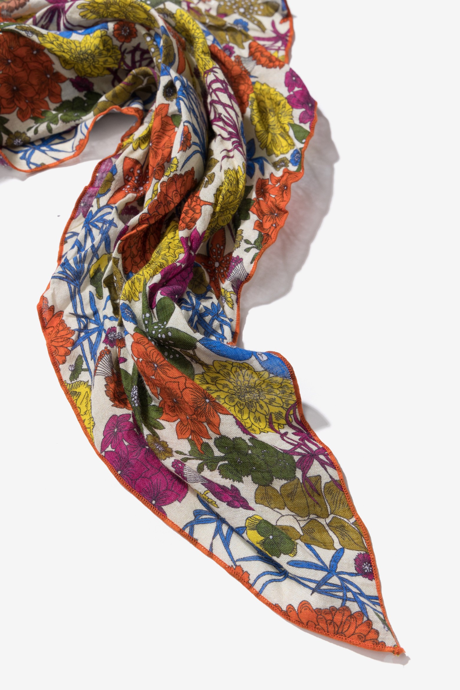 Bandana floral tonos vibrantes