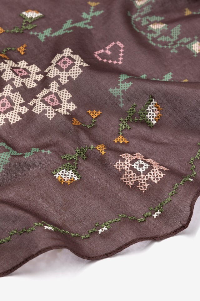 Bandana castanha bordado floral Bandana castanha bordado floral