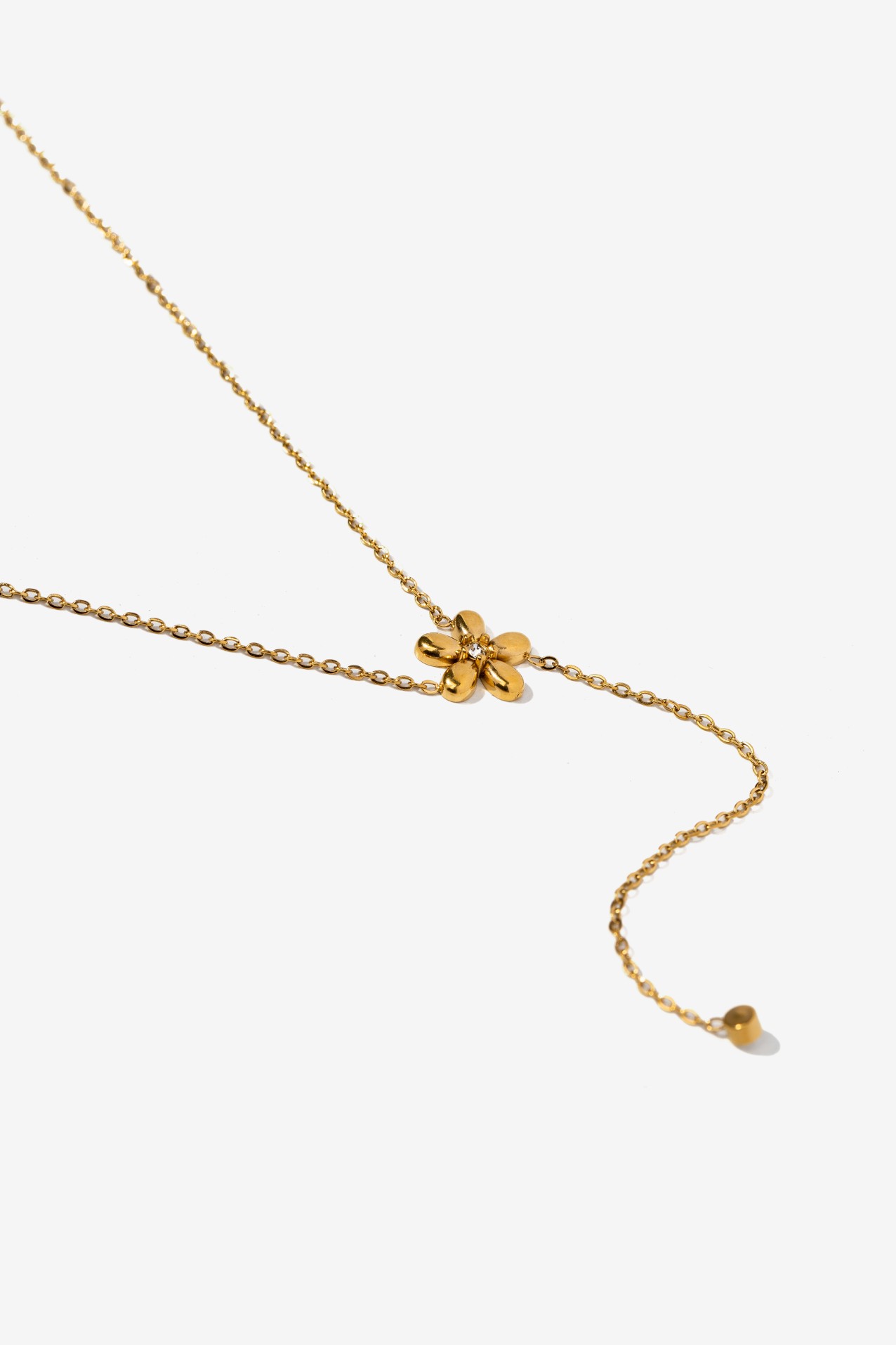 Collar dorado flor central