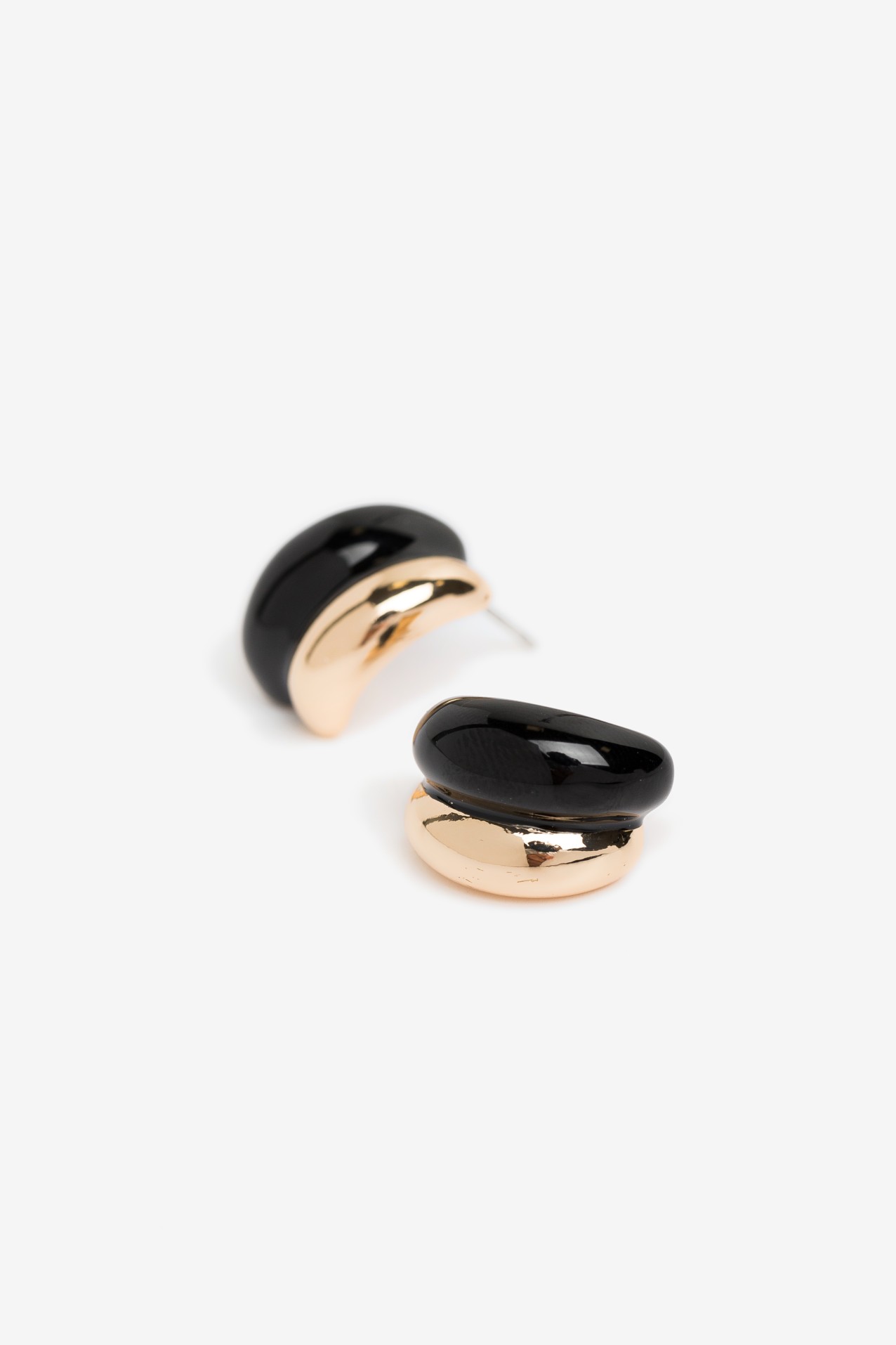 Chunky Gold Black Earrings