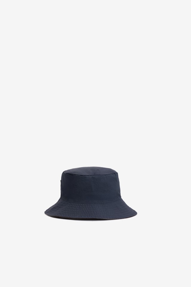 Bucket reversible marrón y azul Bucket reversible marrón y azul