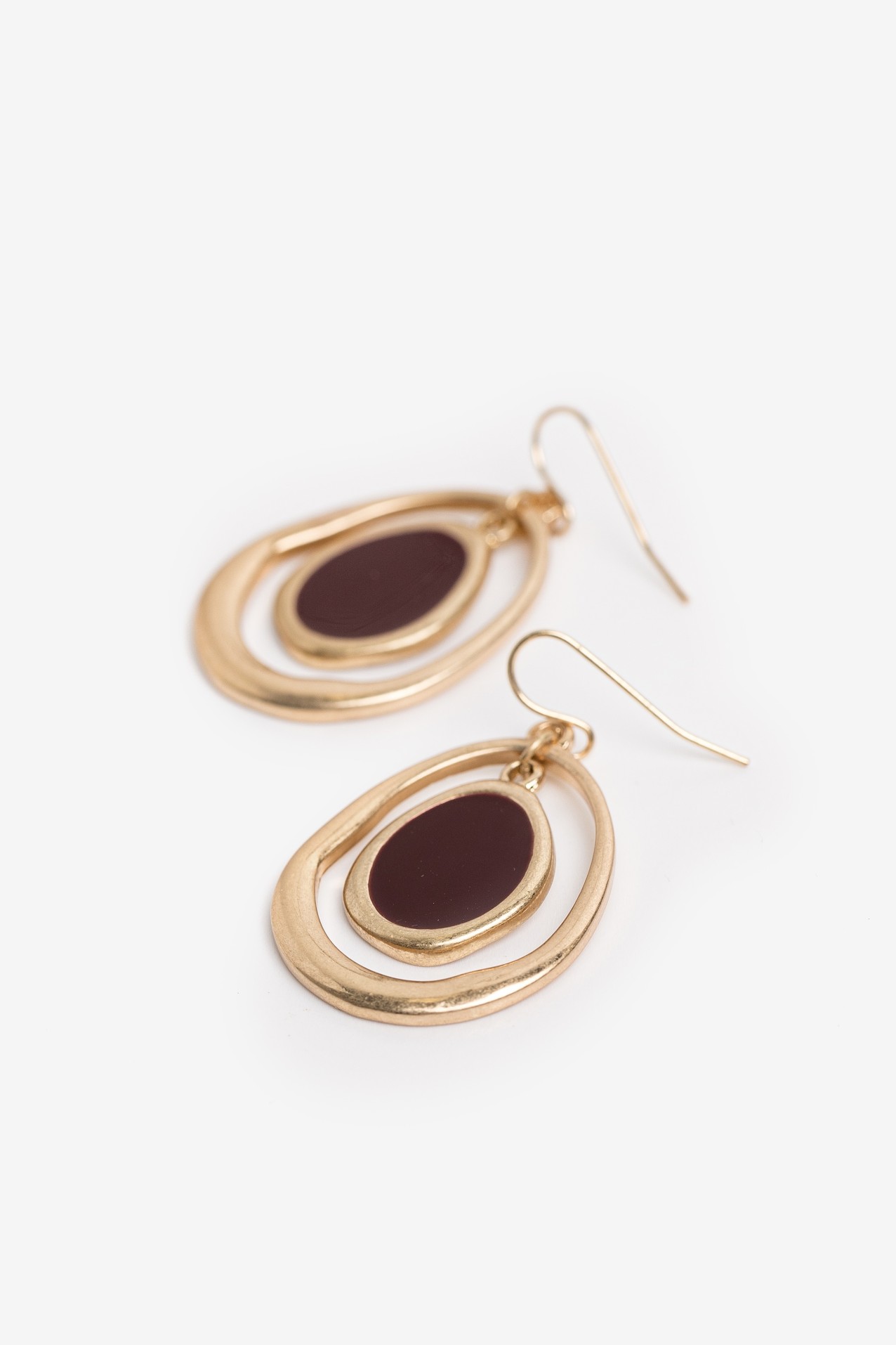 Gold Oval Minimal Earrings