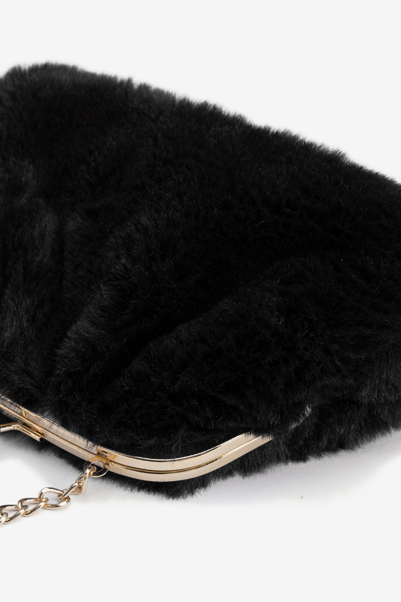 Cartera negra de pelo