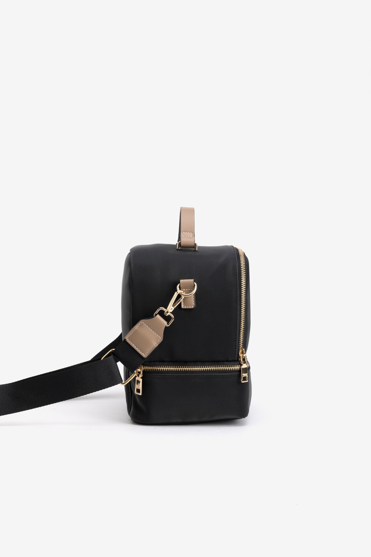 Black Square Shoulder Wallet