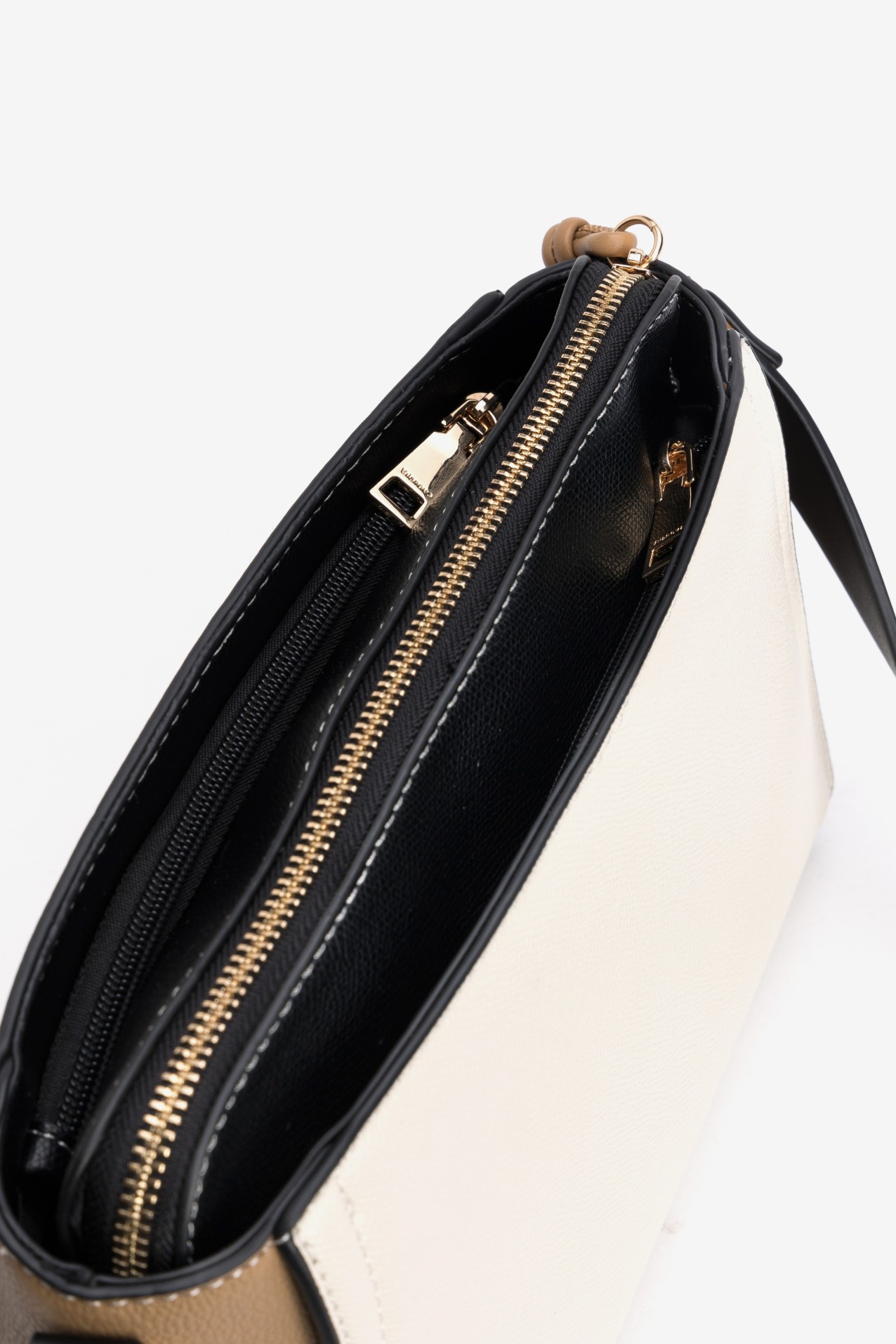 Cartera beige asa negra