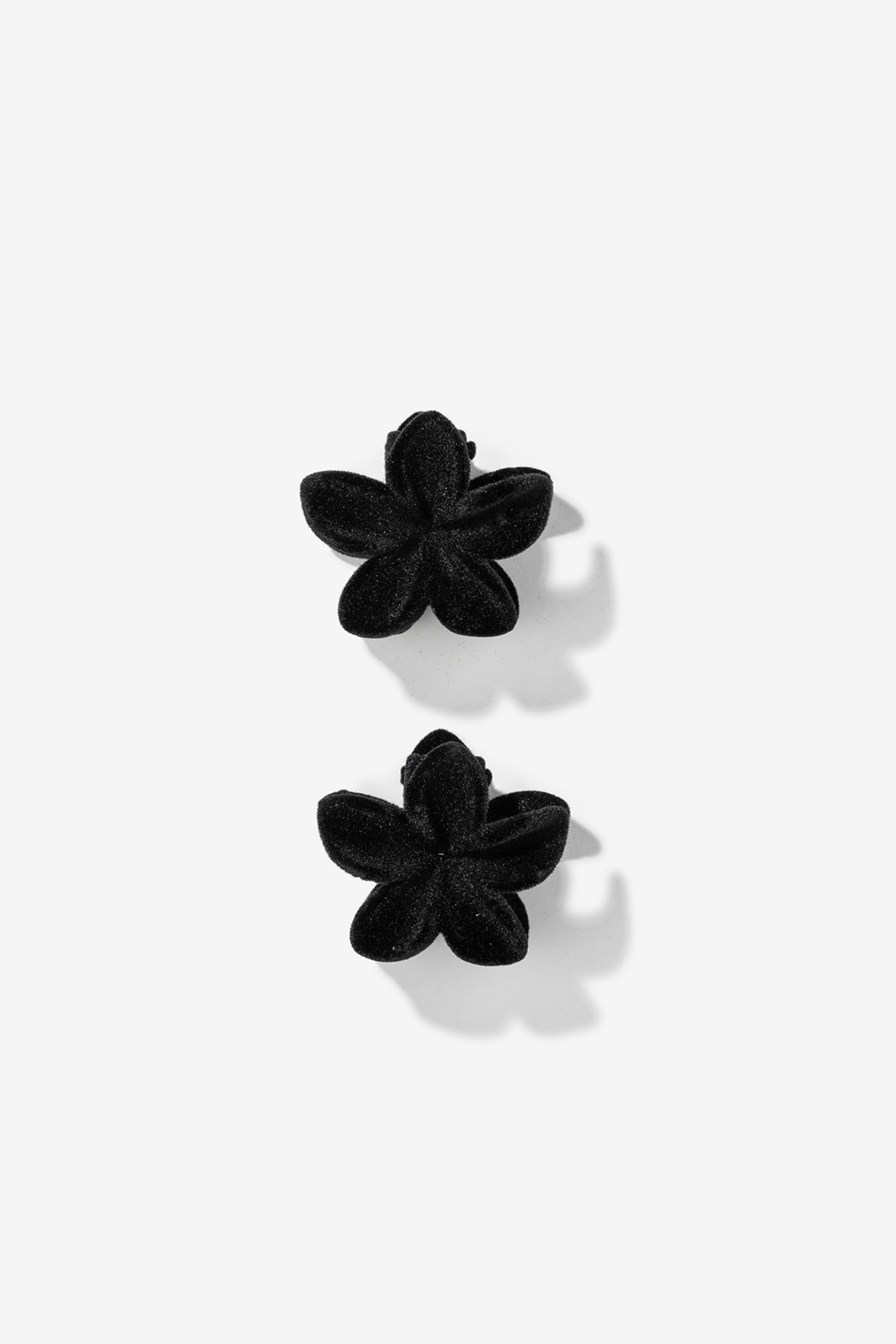 Black Flower Hair Clips