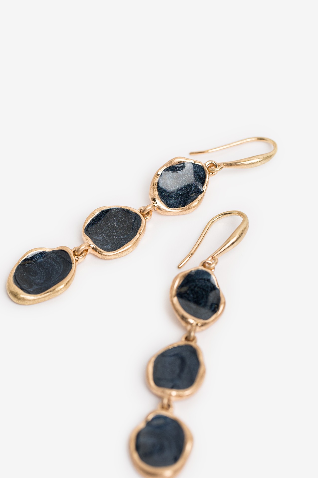 Gold Drop Black Earrings