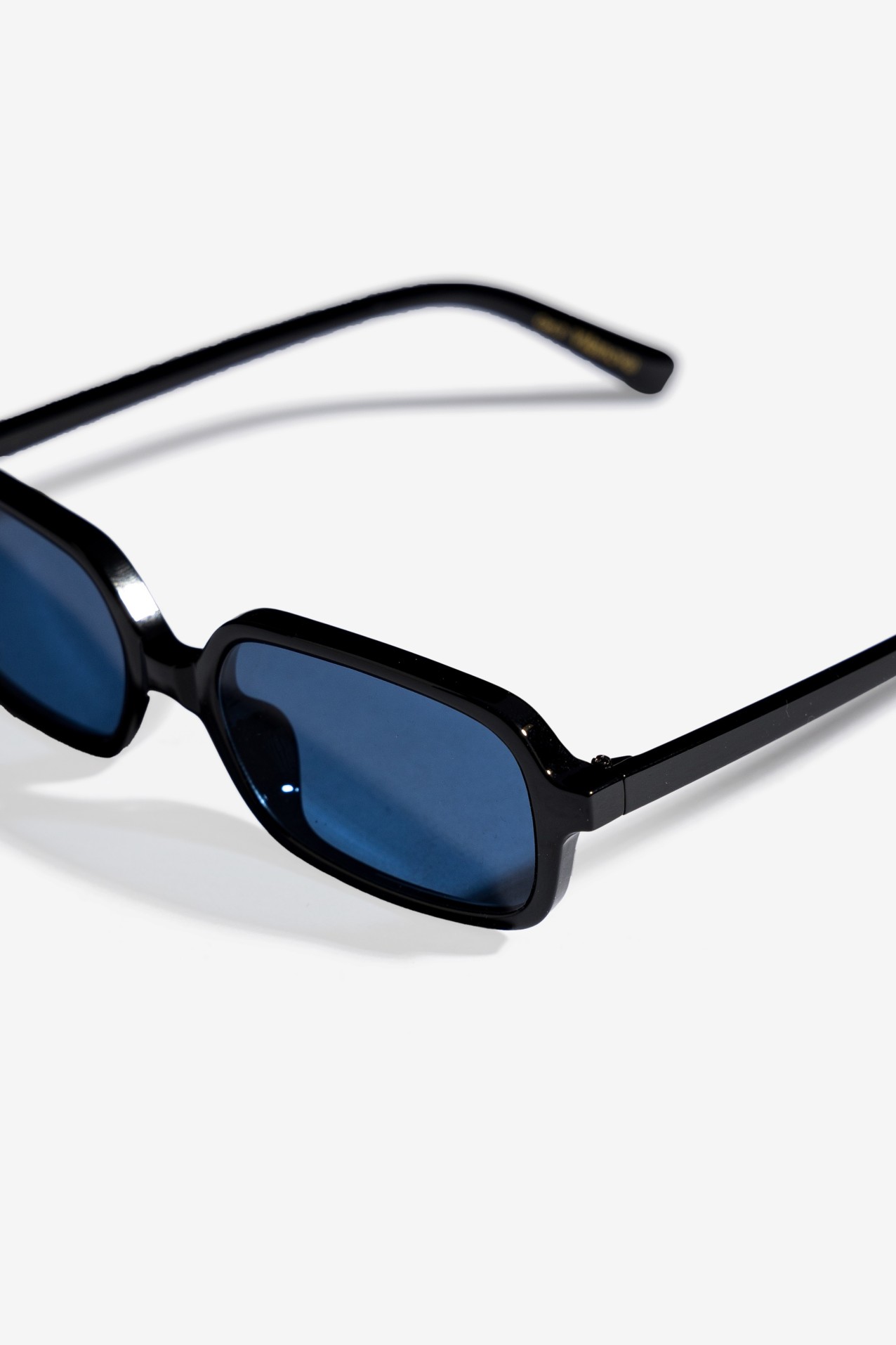 �culos preto vibe retro