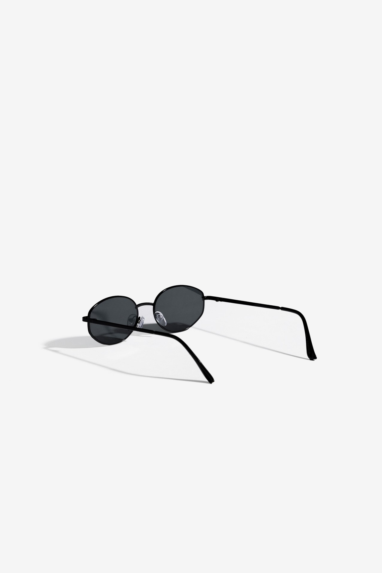 Oval Black Sunglasses