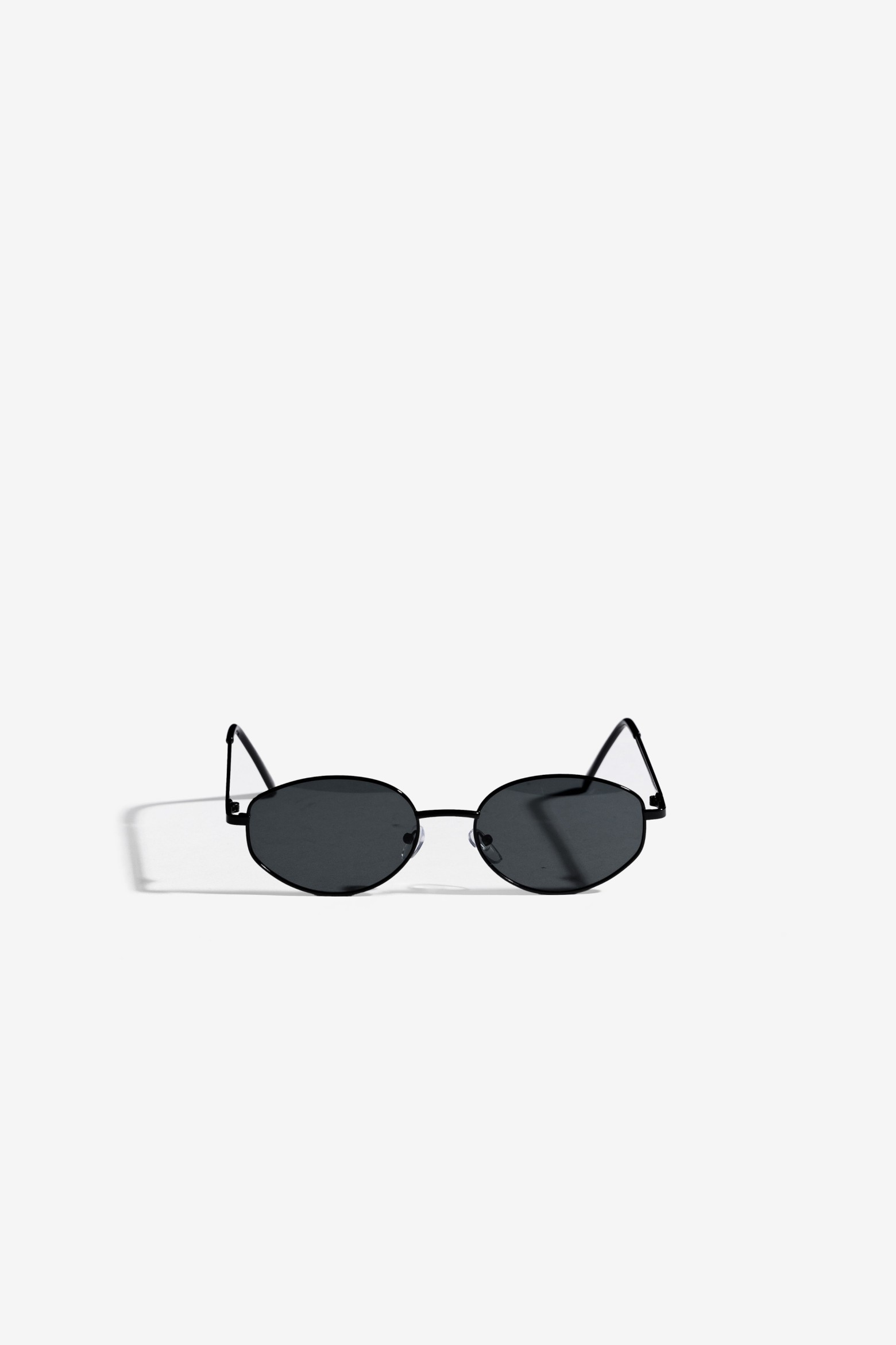 Oval Black Sunglasses