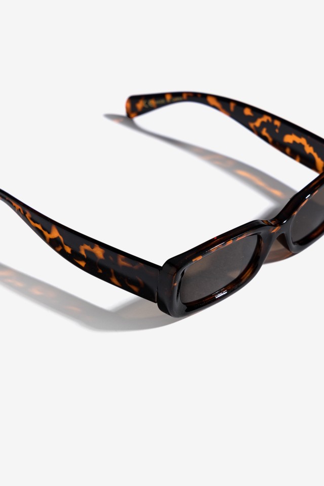 Brown Tortoiseshell Rectangular Sunglasses Brown Tortoiseshell Rectangular Sunglasses