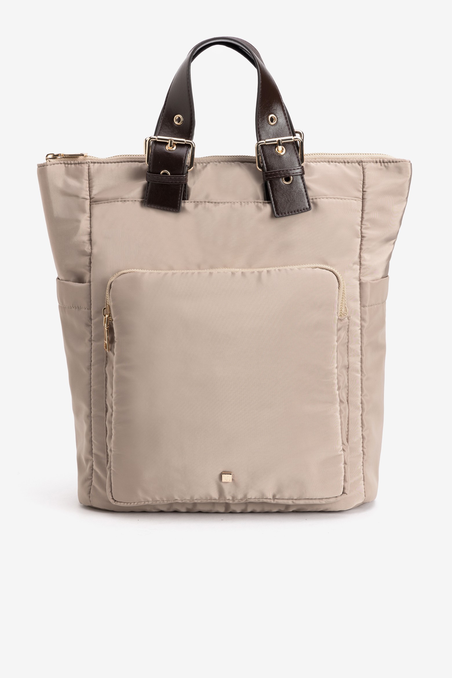 Mochila bege com al�as escuras