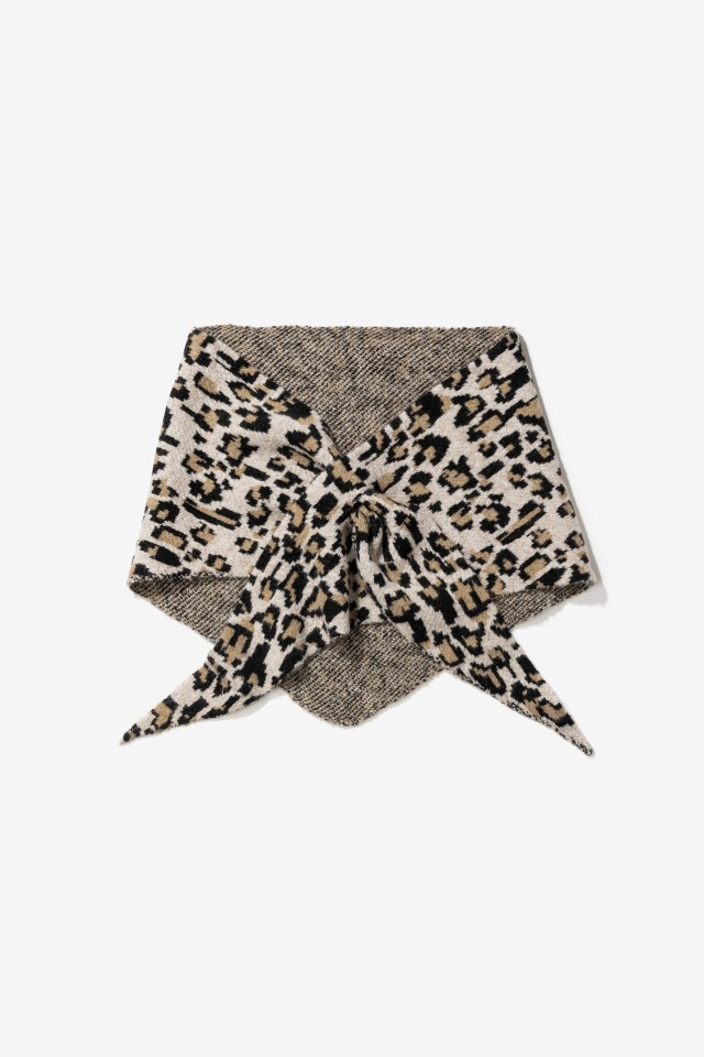 Leopard Print Knit Scarf