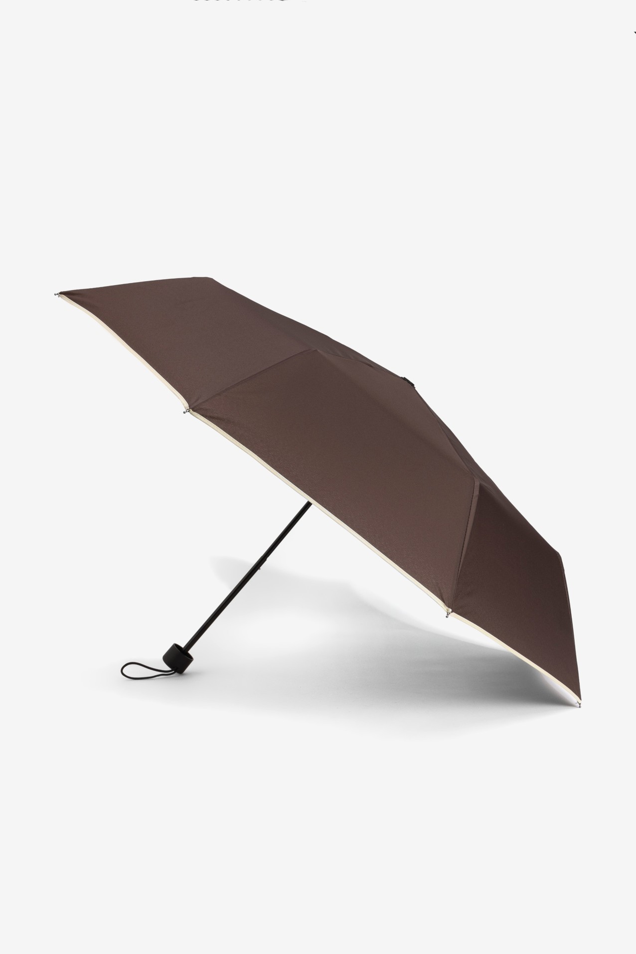 Paraguas plegable marr�n